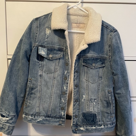 BLANK NYC SHERPA LINED JEAN JACKET - Picture 1 of 7